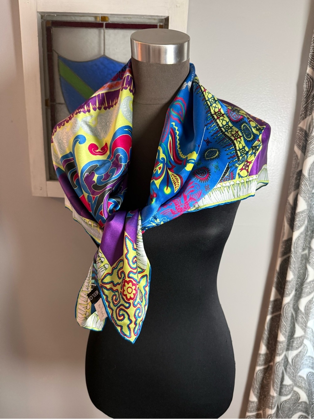 Meelon 100% Mulberry Silk Square Scarf Vibrant Boho Paisley Mixed Pattern - Picture 2 of 7